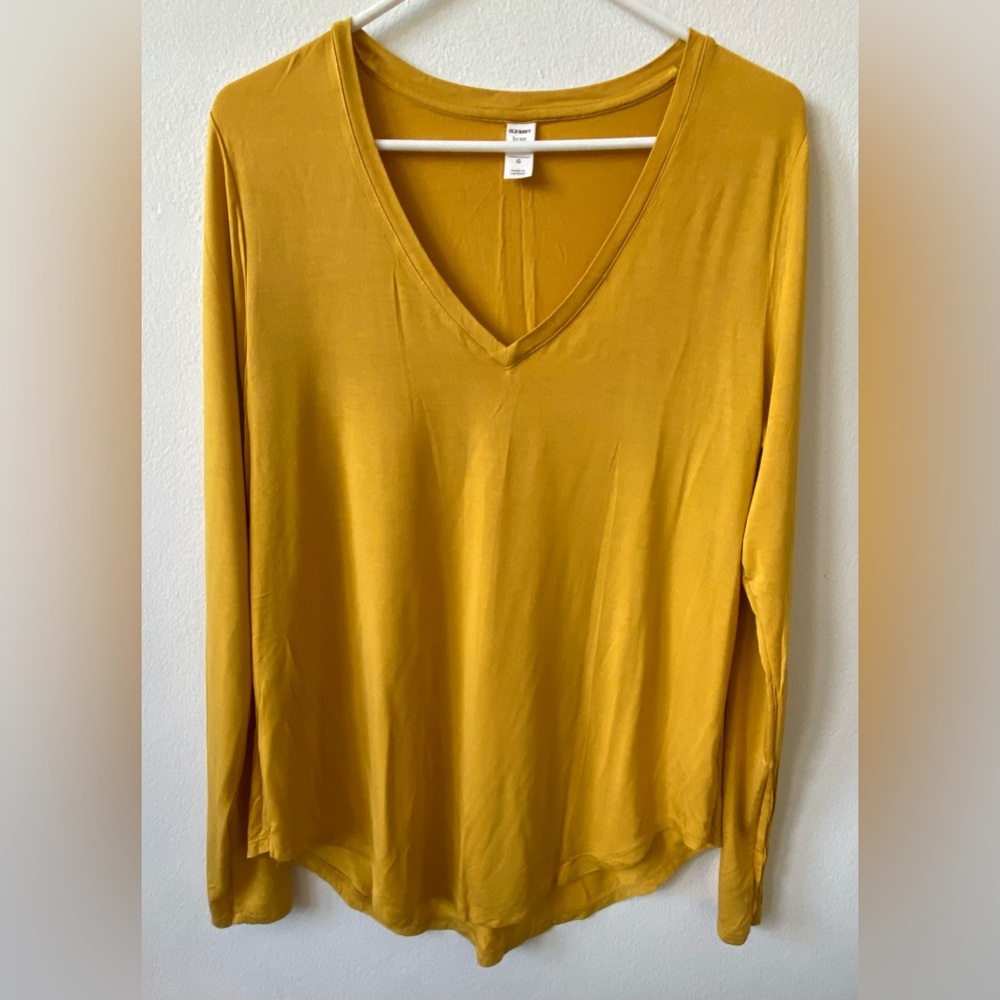 Old Navy V-Neck Mustard Long Sleeve Top L